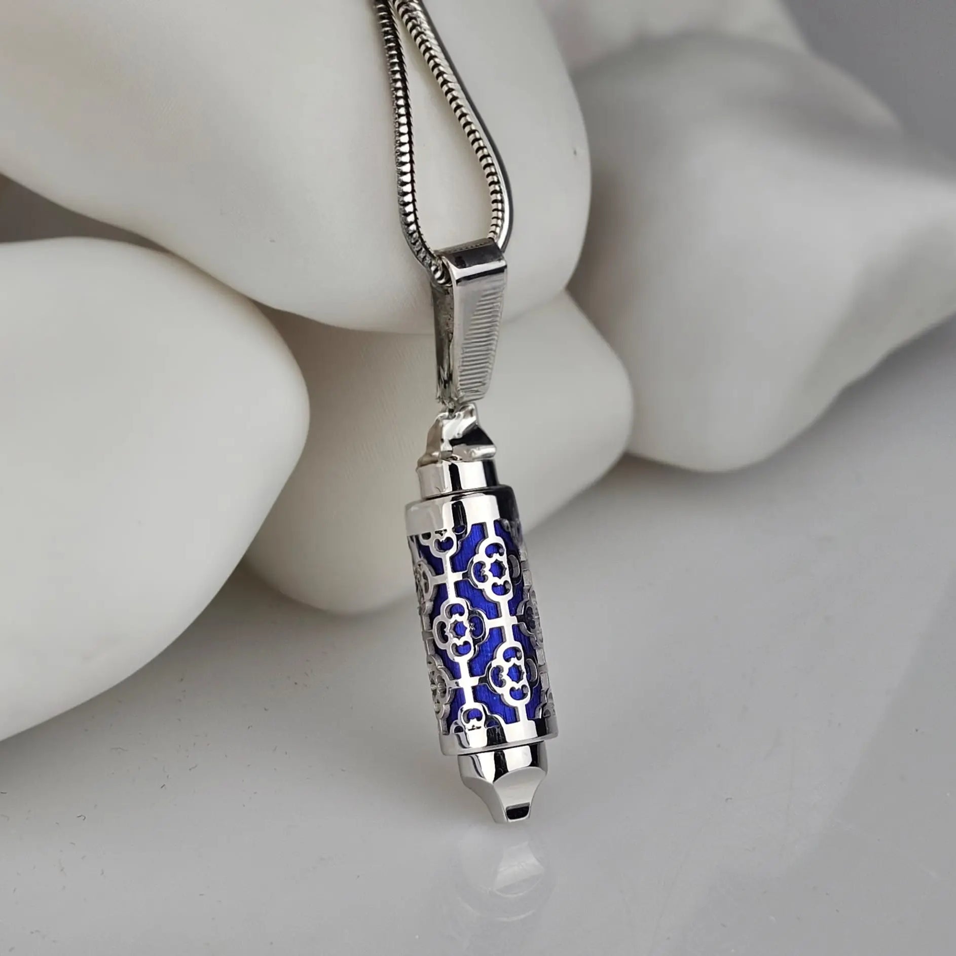 Coffret Pendentif & Perles Silhouette d'Argent - Bijou Interchangeable